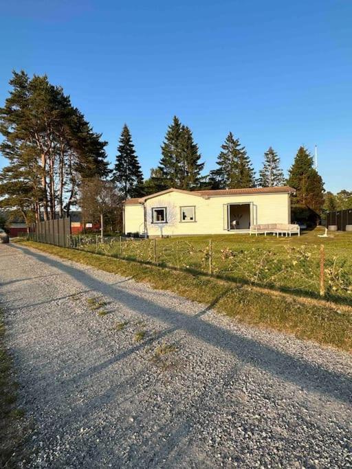 Lilla Ridhuset Villa Loddekopinge ภายนอก รูปภาพ